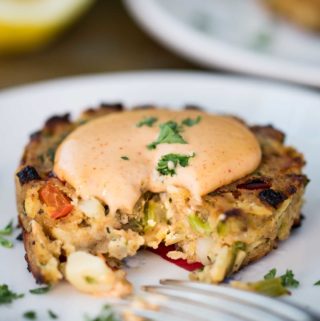 Faux crab cake with chipotle aioli on a plate