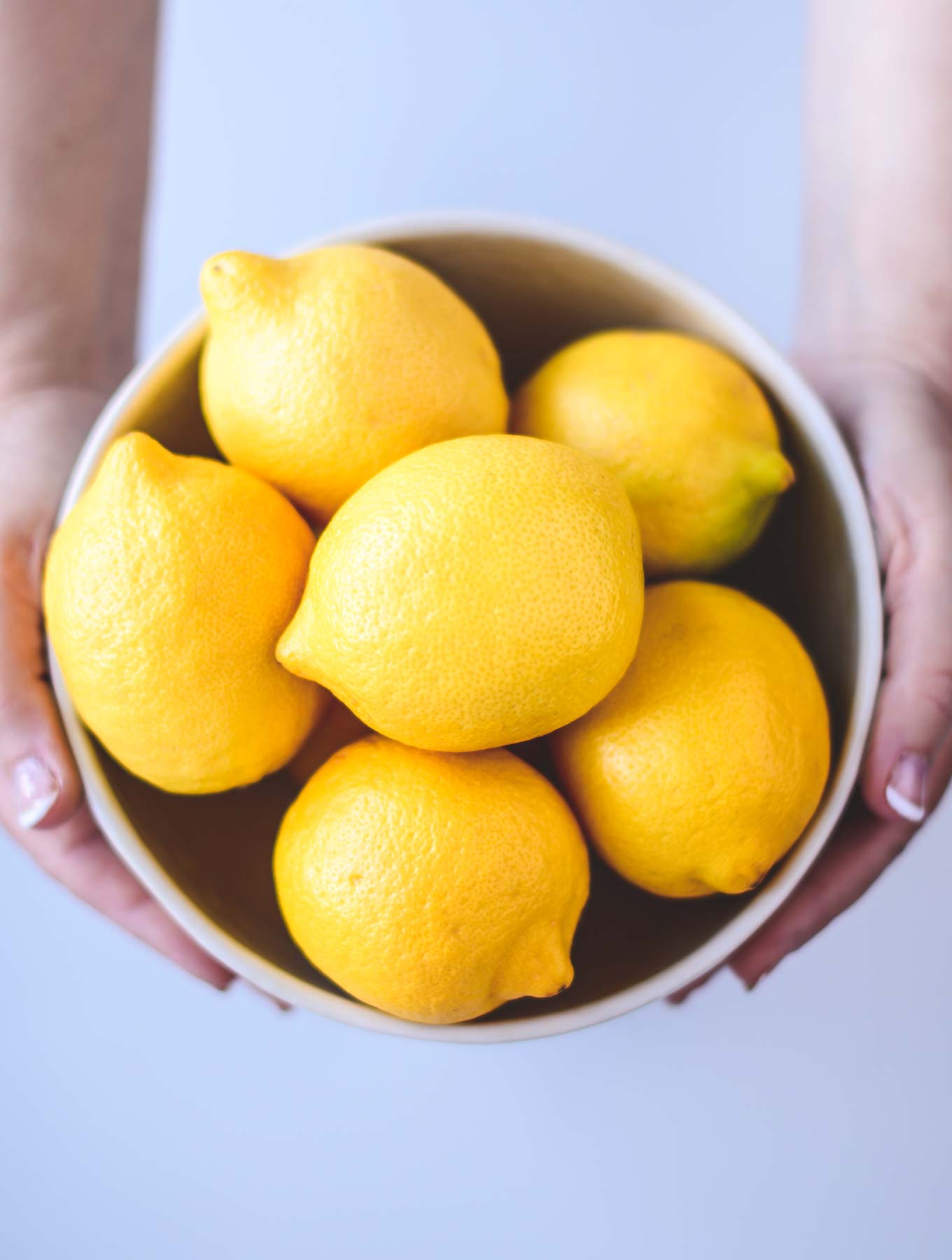 Bowl of lemons