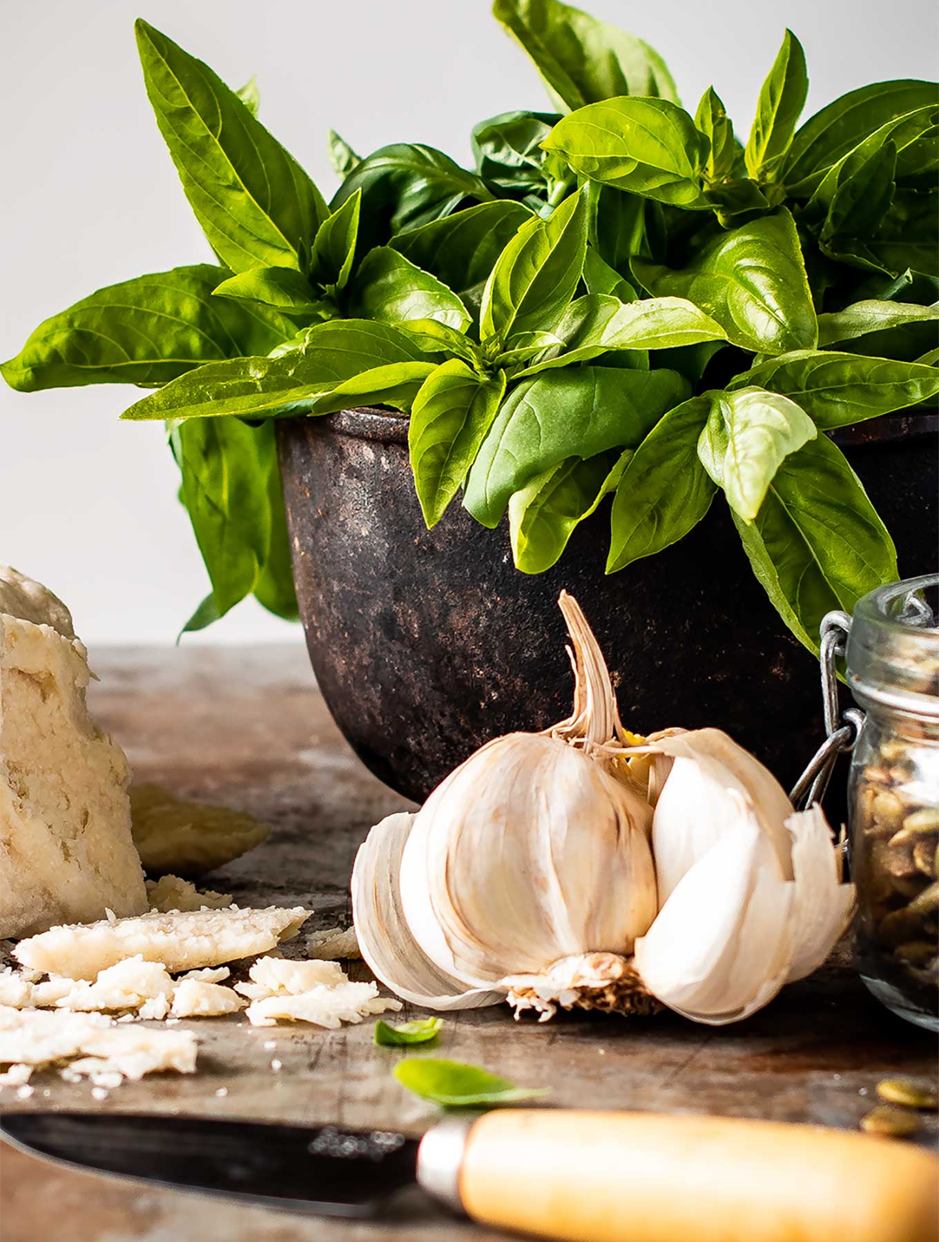 Ingredients for pumpkin seed pesto